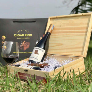 Rượu Vang Cigar Box Pinot Noir 1 Ruou Vang Cigar Box Pinot Noir 3