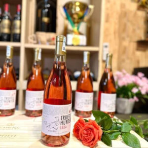 Rượu Vang Truffle Hunter Leda Blush Rose 4 Ruou Vang Truffle Hunter Leda Blush Rose 5